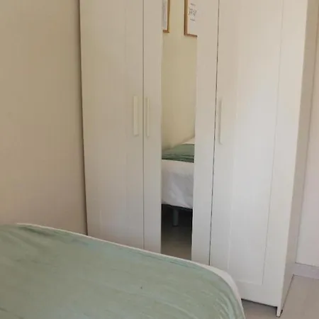 منزل للإقامة Centro Cerca De Estacion De Buses Y Trenes *